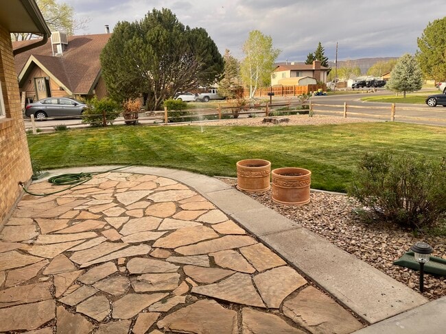 Photo - 595 McMullin Dr