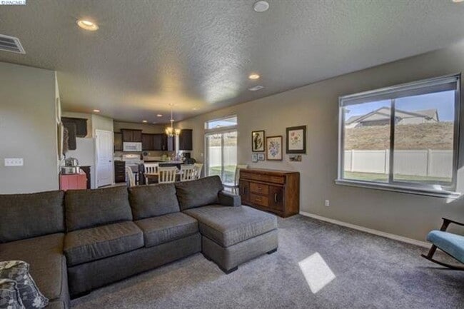 1710 SW Panorama Dr