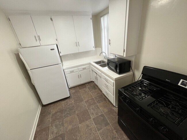 Photo - 478 Landfair Ave