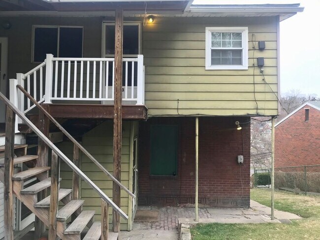 Photo - 112 Rockwood Ave Unit 4