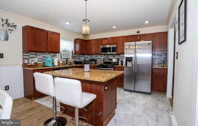 Photo - 449 Clearview Dr