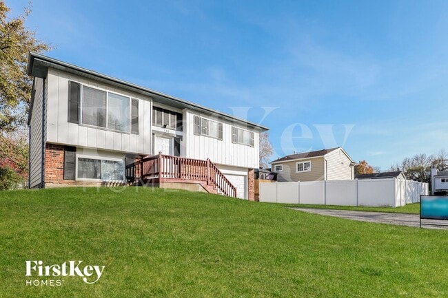 Photo - 136 Pacific Dr