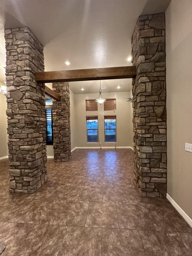 Photo - 2415 51st Ave