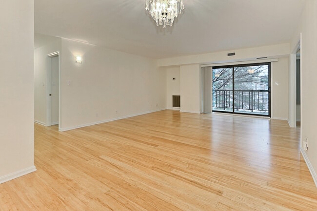 Photo - 3800 Powell Ln Unit 314