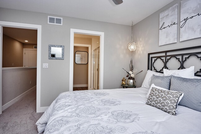 Creekline Townhomes