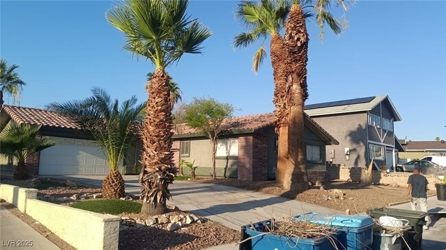 Building Photo - 4311 E El Esteban Way Rental