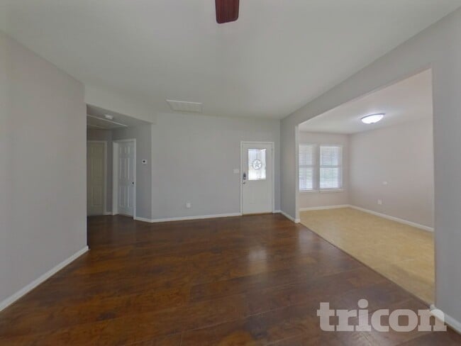 Photo - 10951 Royal Forest Dr