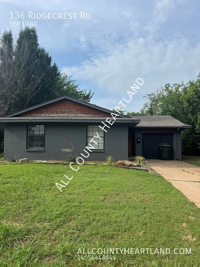 Photo - 136 Ridgecrest Rd House