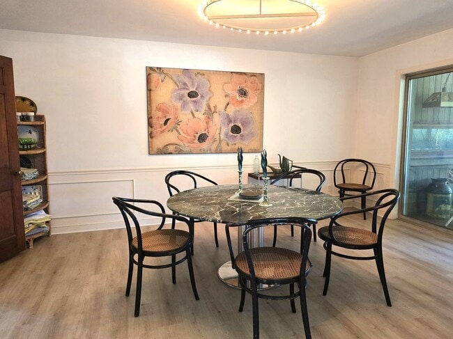 Photo - 6 Summer Hill Rd