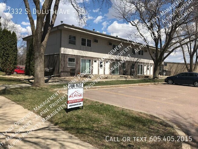 2332 S Duluth Ave Unidad 15