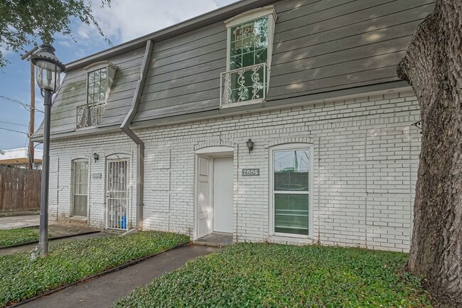 Photo - 7805 Rue St Cyr St Rental