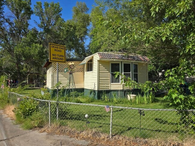 825 E Ottley Ave