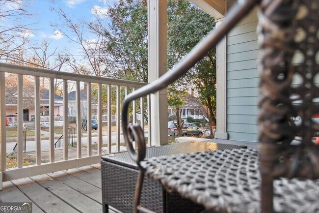 Photo - 867 Beecher St SW