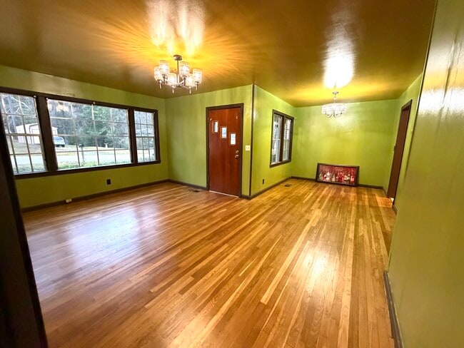 Photo - 2704 44th Ave