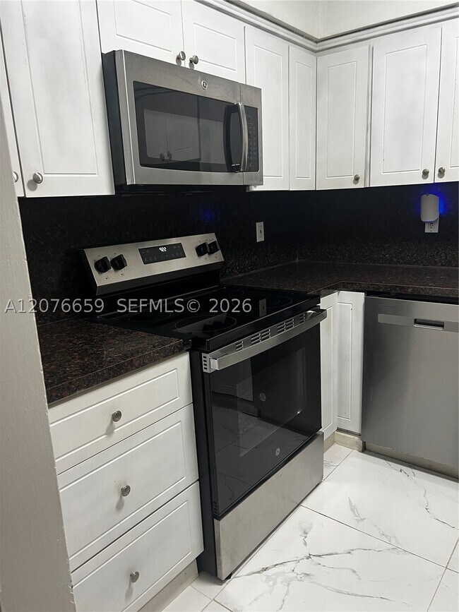 Photo - 7441 Wayne Ave Unit 8I
