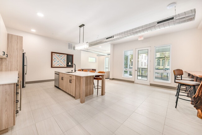 Photo - Elevation 1659