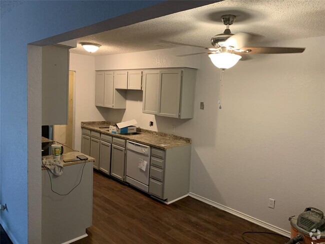 Building Photo - 6721 Loma Vista Dr Rental