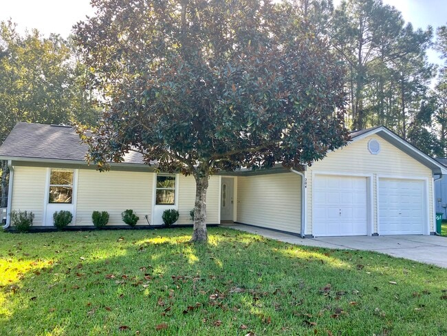 Photo - 204 Tuscarora Ct