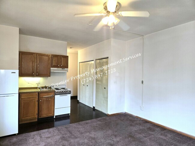 518 W Cunningham St Unit 12