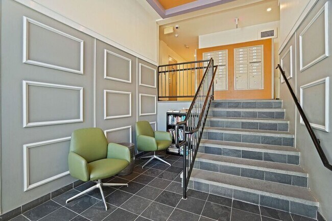 Photo - 420 16th St SE