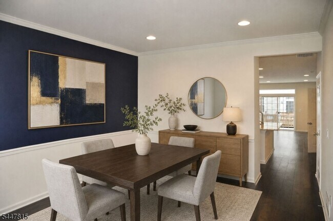 Photo - 9 Cortland Pl