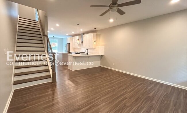 Photo - 764 Cady Way