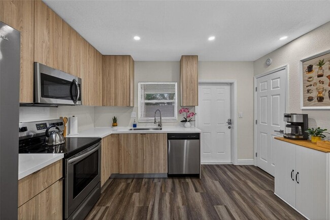 Photo - 540 NE 59th Ct