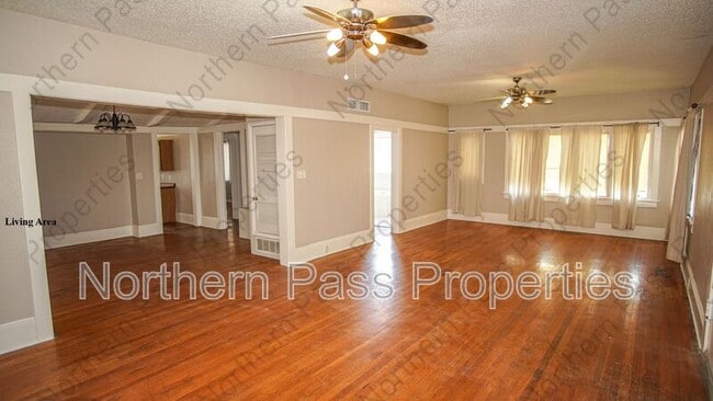 Photo - 7600 Franklin Dr