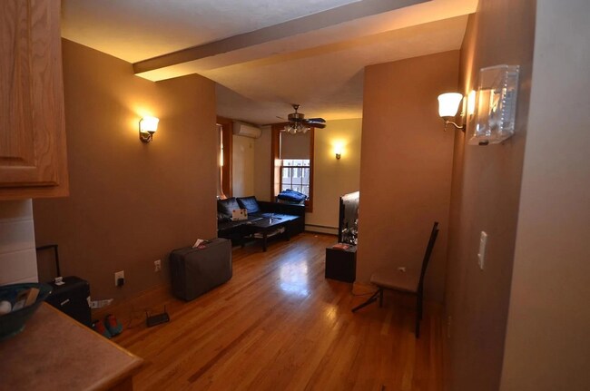 60 Anderson St Unidad A
