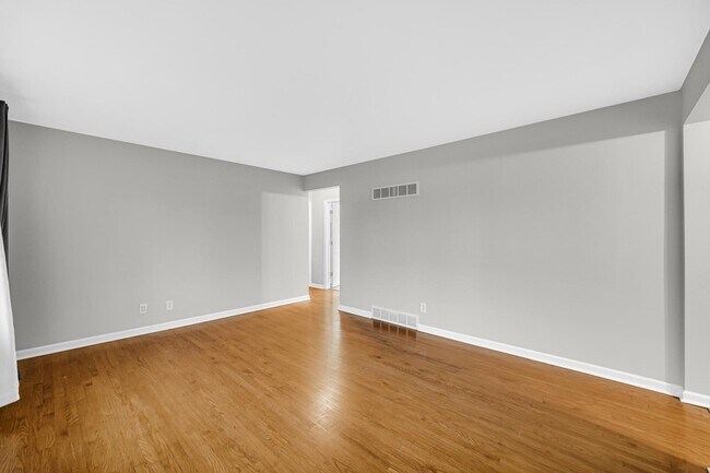 Photo - 944 N Jay Ave