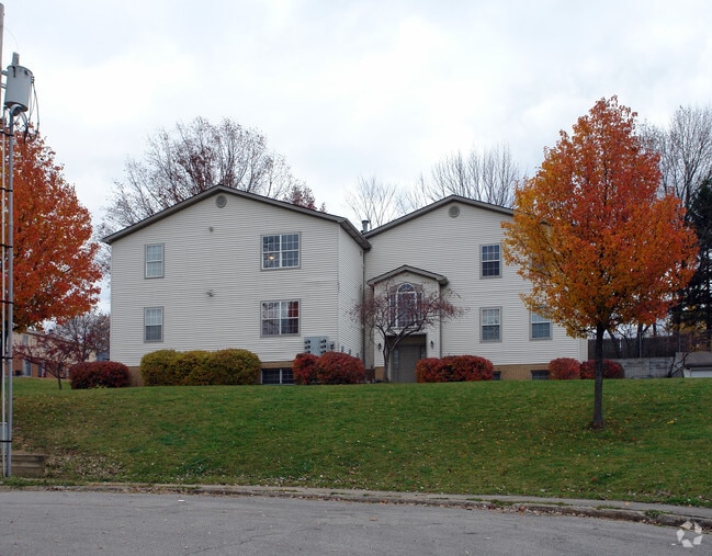 Applecrest Village Apartments