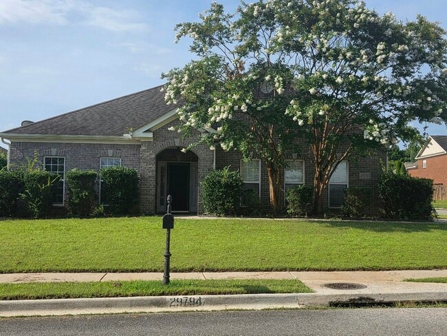 Building Photo - 29794 Thunderpaw Dr