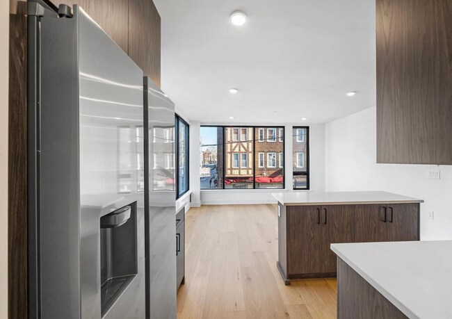 Photo - 1800 W Girard Ave