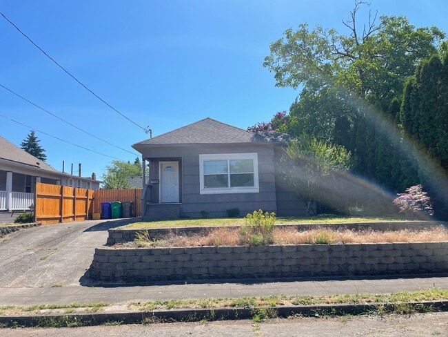 Frente - 314 NE 72nd Ave