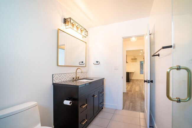 Photo - 1036 N Genesee Ave