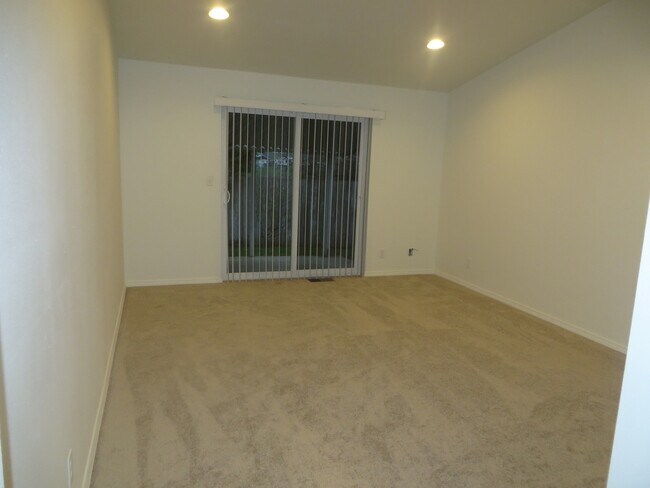 Photo - lynd04 Unit 165