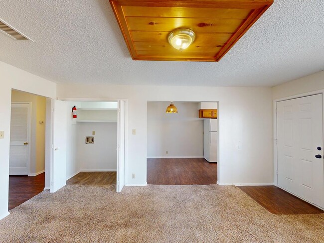 Photo - 408 SE 6th St