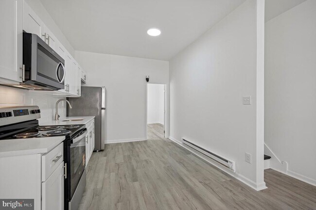 Photo - 1216 W Firth St