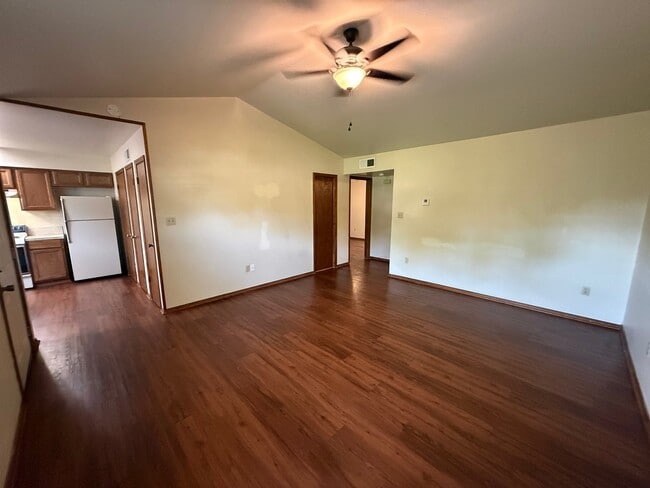 Photo - 2632 W C St