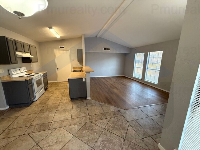 Photo - AVAILABLE NOW!!! Very Nice 3 Bedroom Dallas Half Duplex in Duncanville ISD