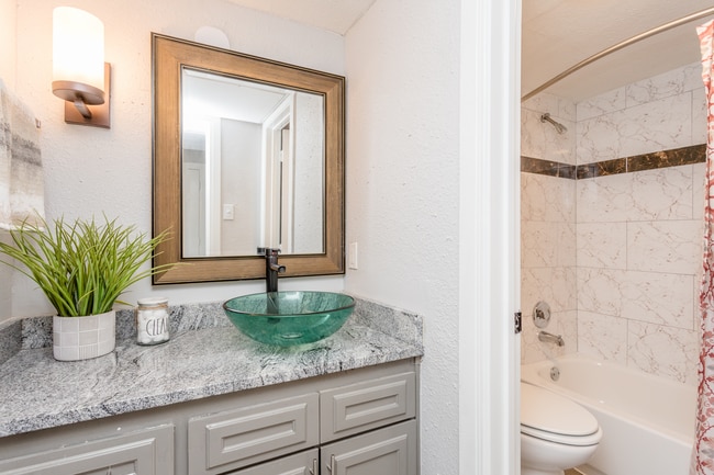 Photo - San Marino Apartments