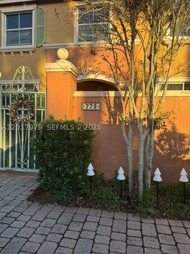 Building Photo - 772 SW 106th Ave Unit 1910