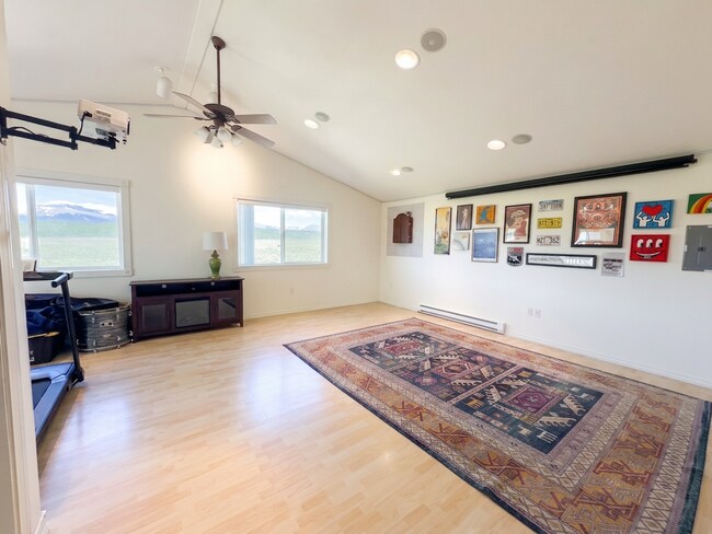 Photo - Foxtail Pines! 5 acres! Open floor plan!