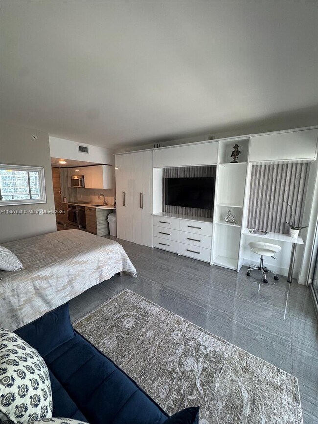 Photo - 1300 Brickell Bay Dr Unit 2512