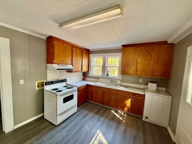 Photo - Charming 3-Bedroom Home in the Heart of Burlington