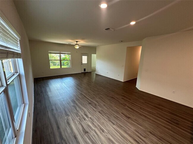 Photo - 6825 Colorado Bluffs Rd