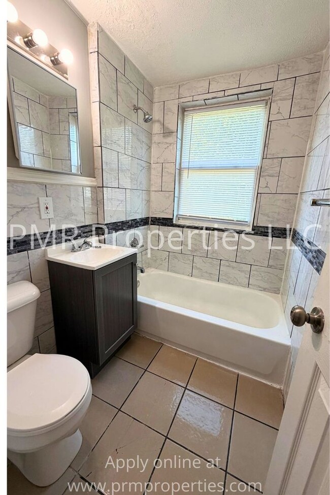 Photo - 2 Bedroom/ 1 Bathroom House