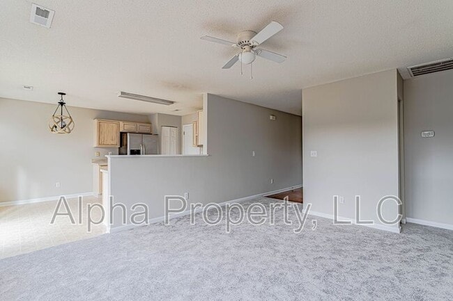 4 Buzzell Ct