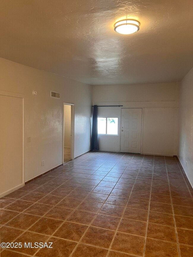 Photo - 926 W Wedwick St