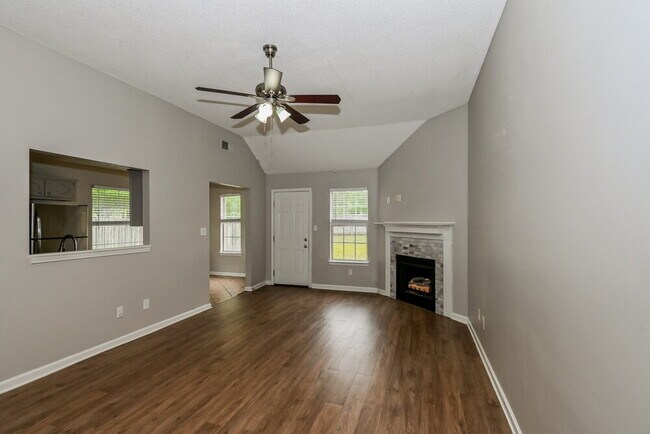 Photo - 5681 Kayla Dr